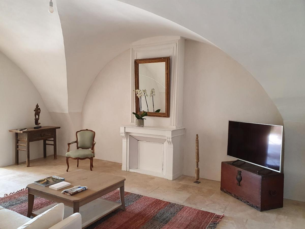 Les Canisses, Magnifique Appartement Avec Terrasse Au Coeur D'Uzès Exterior foto
